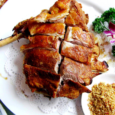 內(nèi)蒙古草原上的風(fēng)味之選 香辣羊雜小吃與羊雜碎湯
